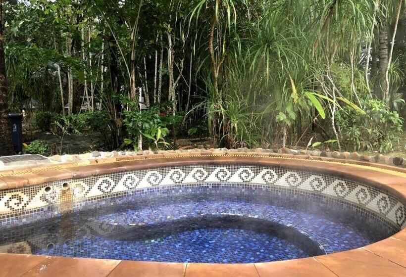 Sanya Haitang Bay Nantian Hot Spring Resort