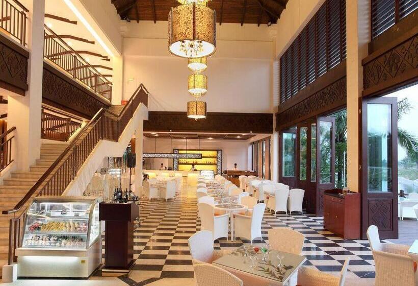 Sanya Haitang Bay Nantian Hot Spring Resort