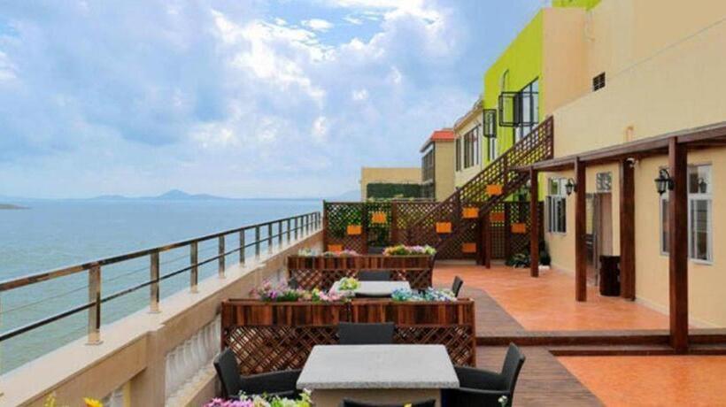 Vienna Classic Hotel Guangdong Yangxi Moon Bay