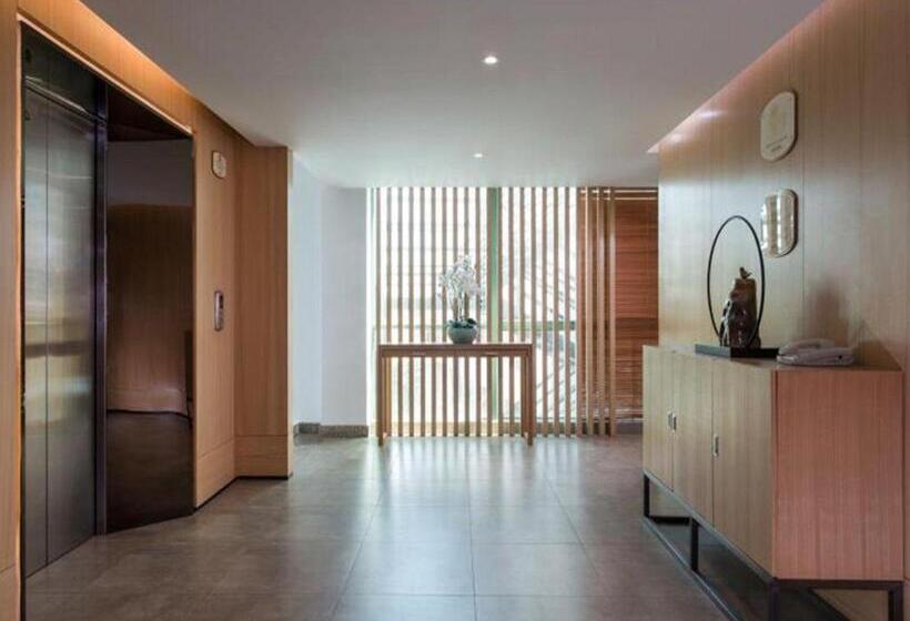 Vienna Classic Hotel Guangdong Yangxi Moon Bay