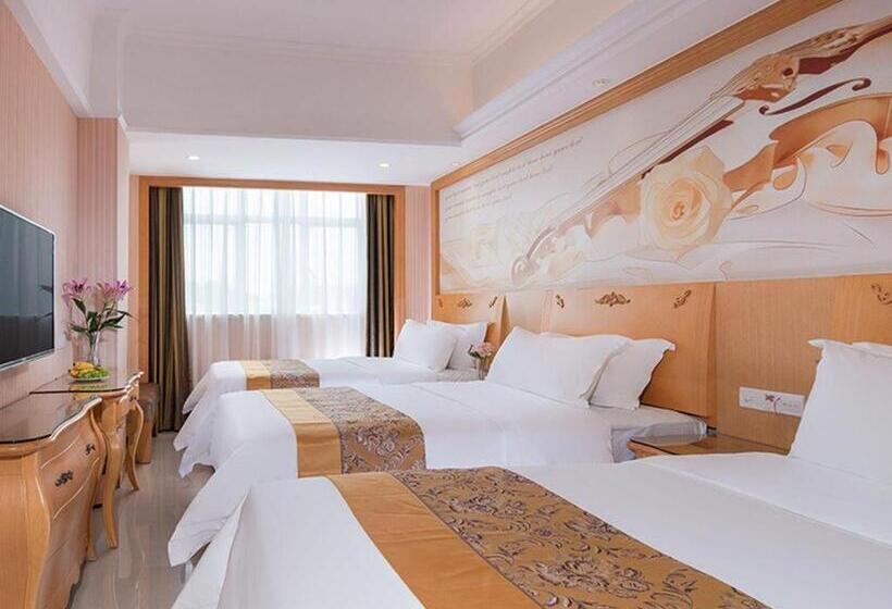 Vienna Classic Hotel Guangdong Yangxi Moon Bay