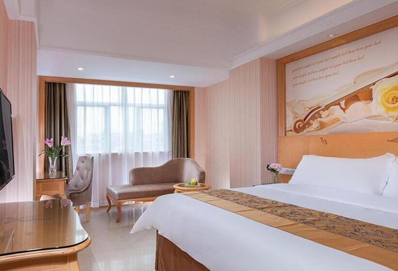 Vienna Classic Hotel Guangdong Yangxi Moon Bay