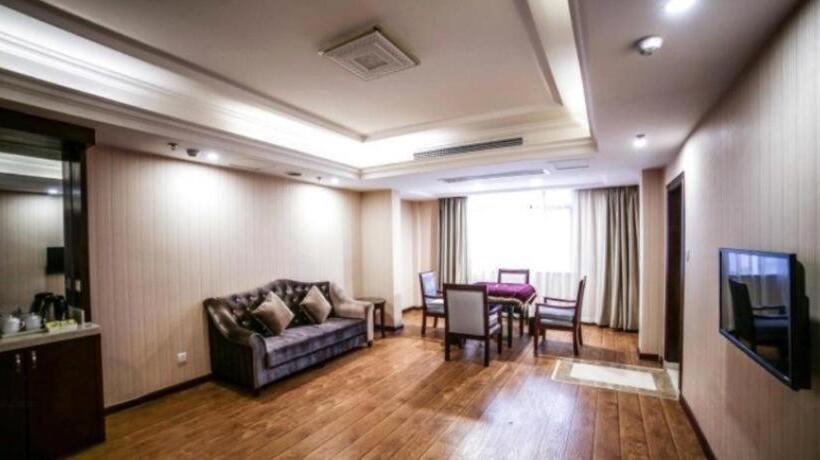 Vienna Hotel Hengyang Zhengxiang District Nanhua University