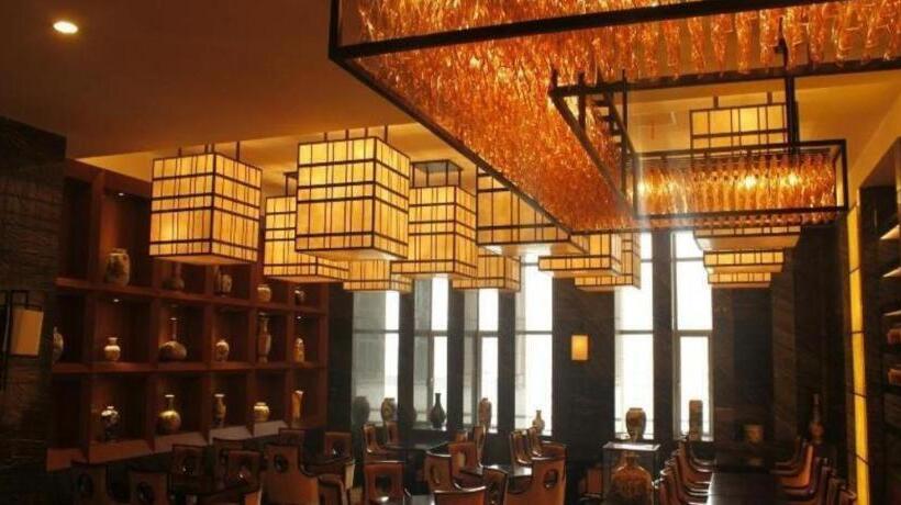 Vienna International Hotel Yangzhou Wanda Plaza Libao