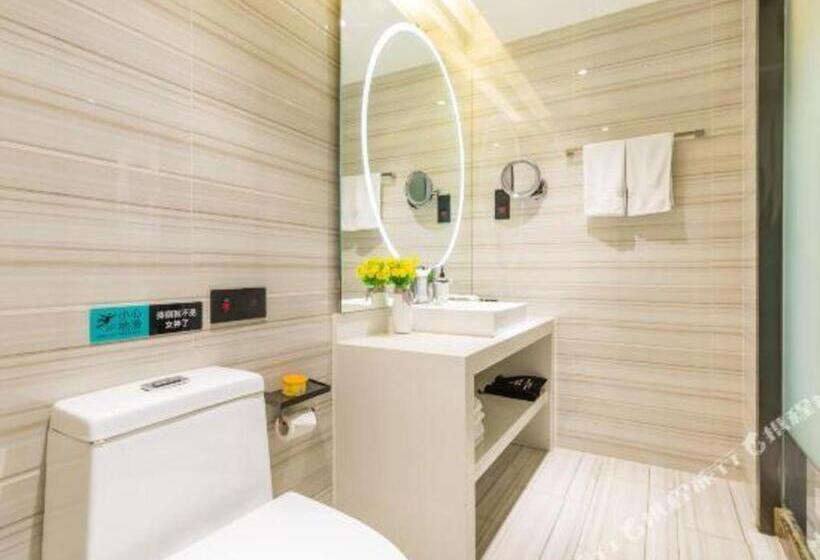 Xana Hotelle· Tianjin Railway Station Jinwan Square Binjiang Avenue