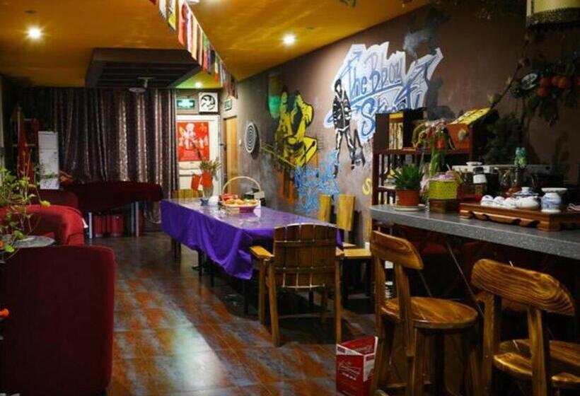 Xian Facebook Youth Hostel