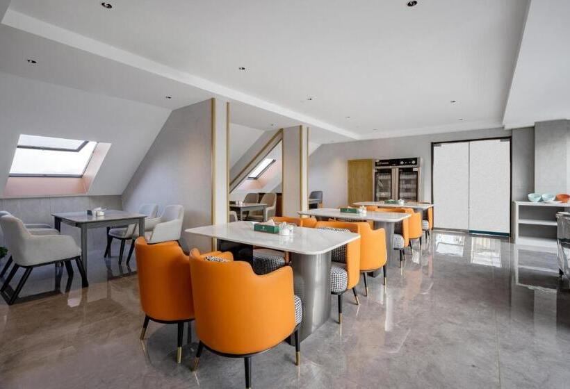 万悦国际酒店机场火车站店