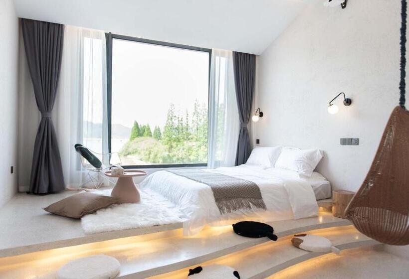 夕下青野民宿 The Setting Sun