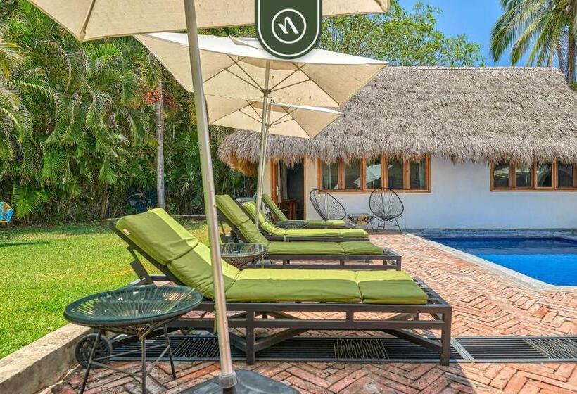 호스텔 Bed And Breakfast Dormitory Room With Pool Nuevo Vallarta