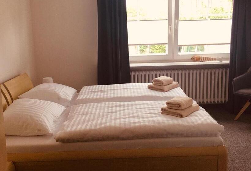 호스텔 Pension Seemöwe