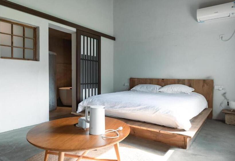 Bed & Breakfast 无用民宿useless Inn