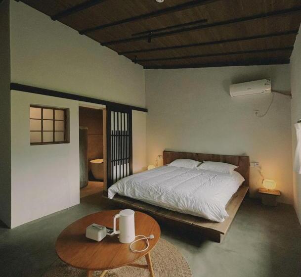 Bed & Breakfast 无用民宿useless Inn