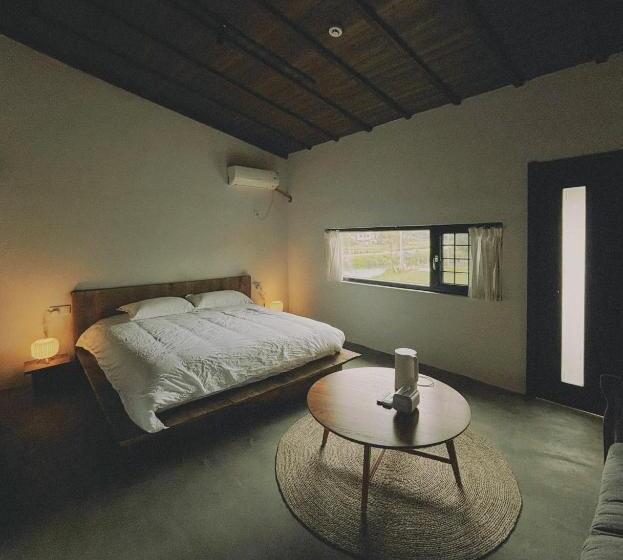 Bed and Breakfast 无用民宿useless Inn