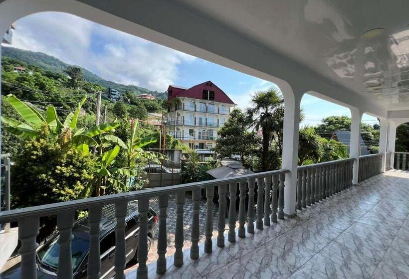 تختخواب و صبحانه Ararat