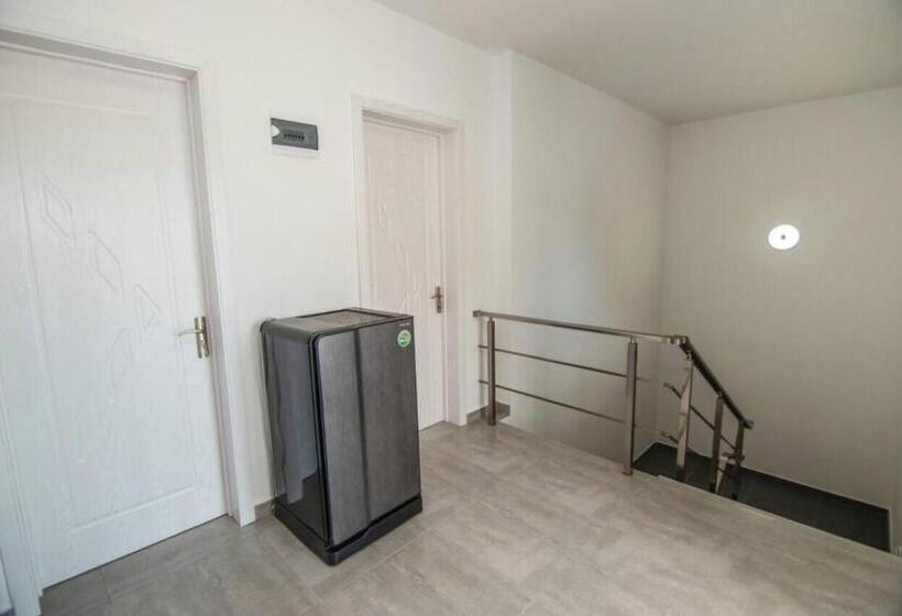 تختخواب و صبحانه Ararat