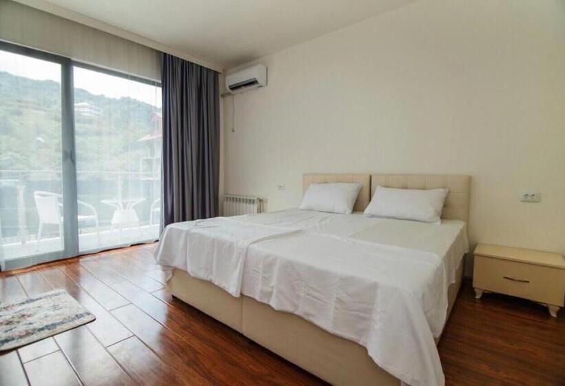 تختخواب و صبحانه Ararat