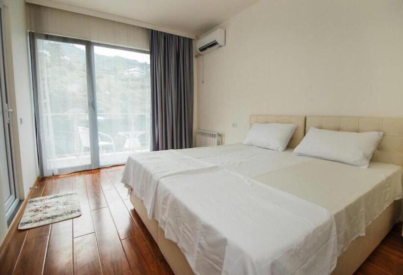 تختخواب و صبحانه Ararat