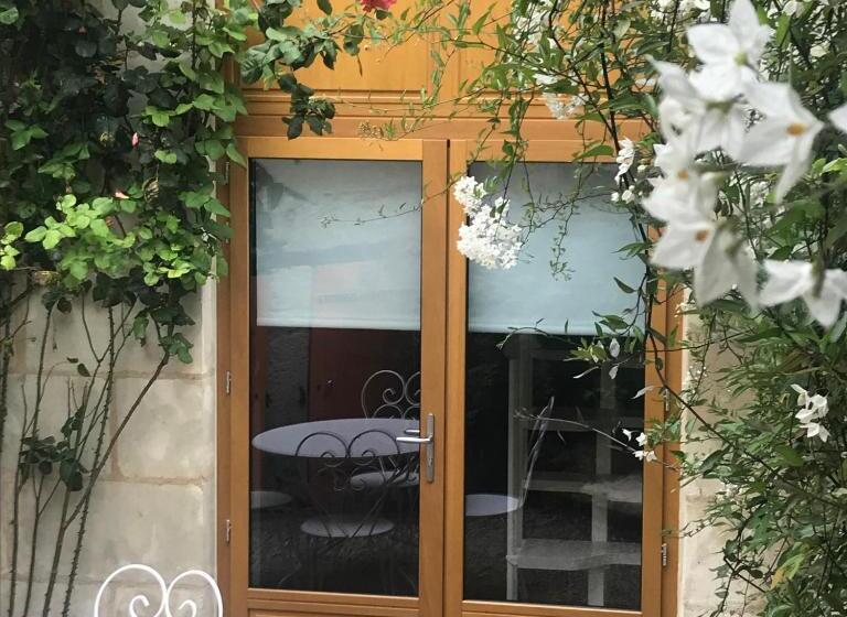 Bed and Breakfast Chambre D Hôtes Indépendante Les Agaphantes