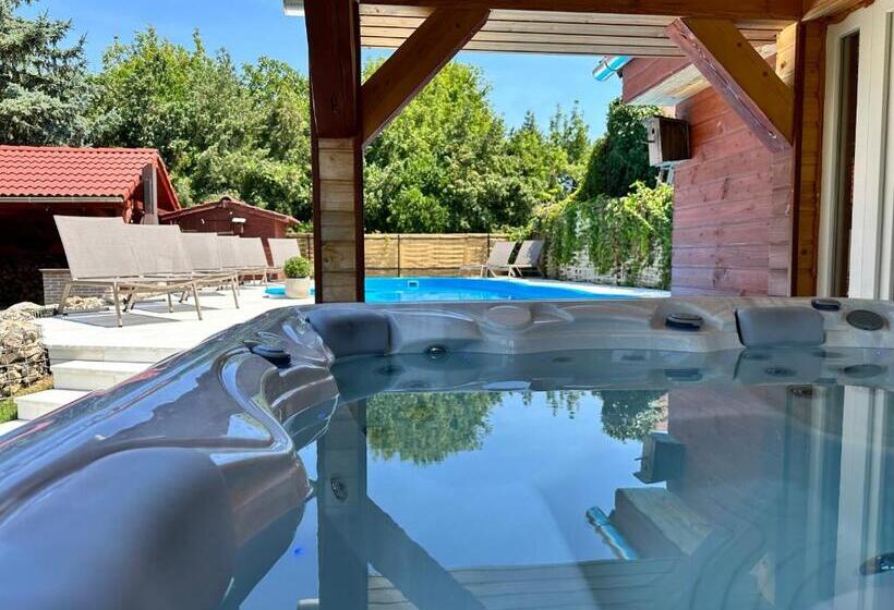 مبيت وإفطار Délceg Réce Mini