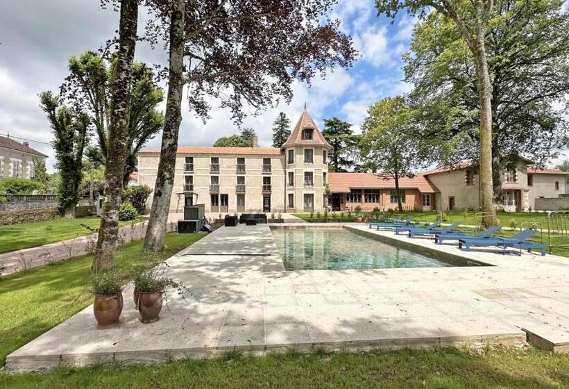 민박 Le Manoir Des Perrieres