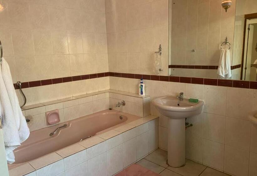 צימר Leas Furnished Apartments Waterkloof