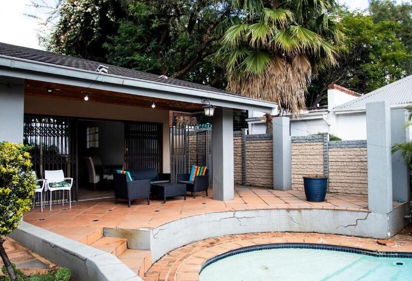 צימר Leas Furnished Apartments Waterkloof