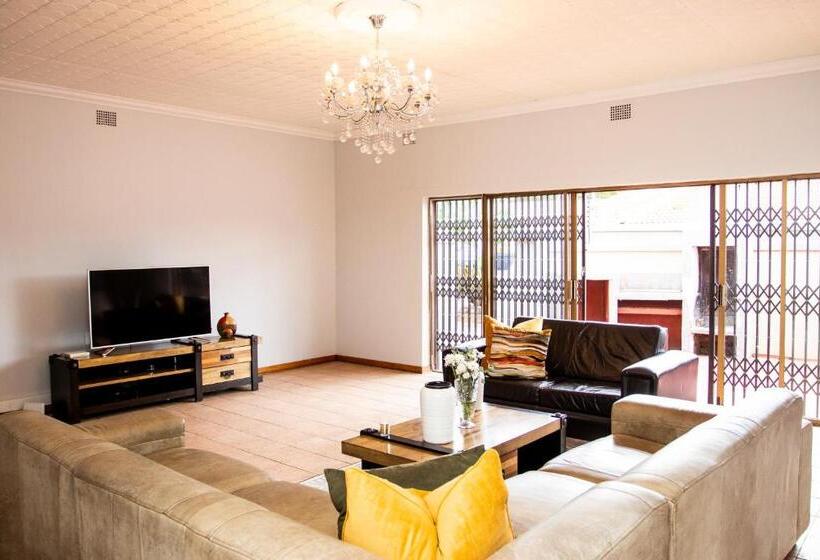 צימר Leas Furnished Apartments Waterkloof
