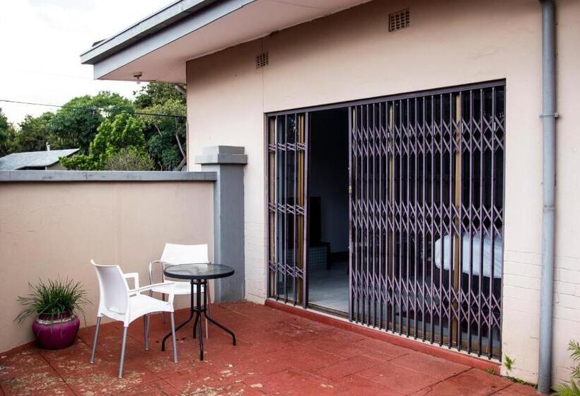 צימר Leas Furnished Apartments Waterkloof