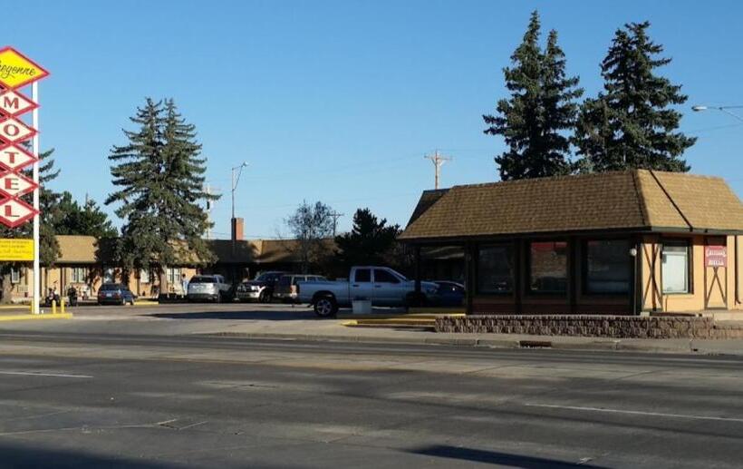 Cheyenne Motel