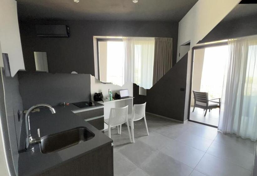 Ex Blank Hotel   Trilocale Fronte Mare