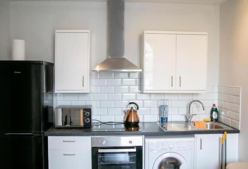 Fortunae City Center Ensuite Apartments