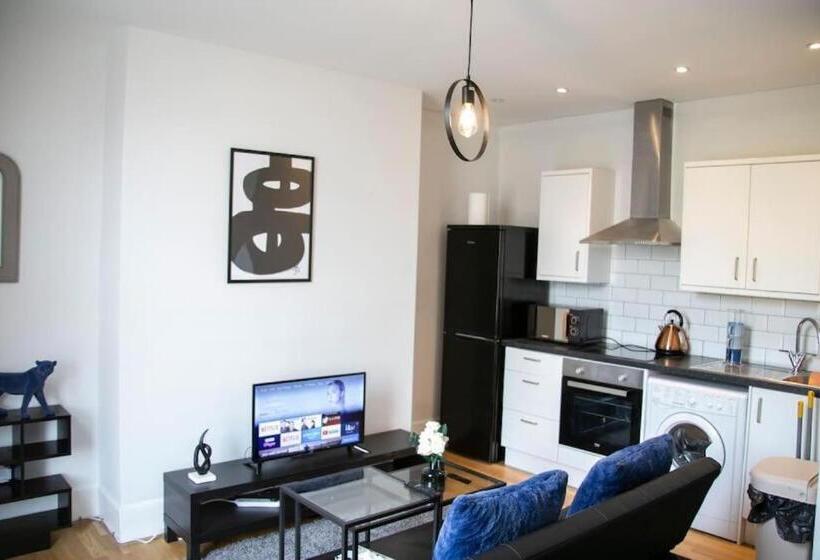 Fortunae City Center Ensuite Apartments