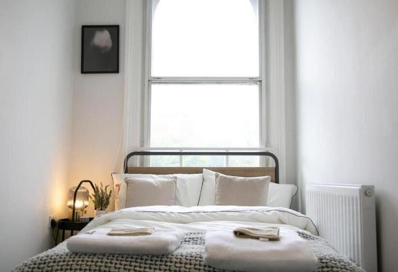 Fortunae City Center Ensuite Apartments