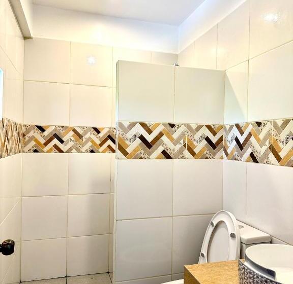 Gracey Dive Resort And Restaurant