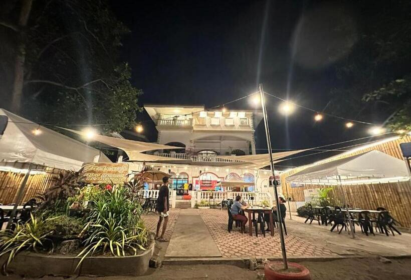 Gracey Dive Resort And Restaurant