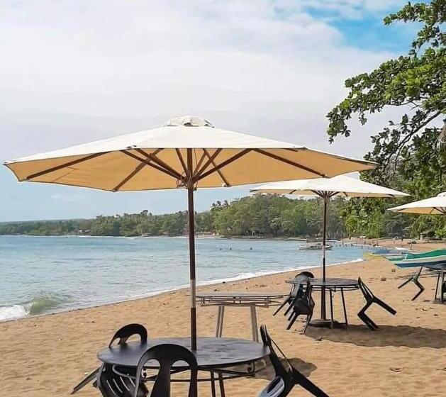 Gracey Dive Resort And Restaurant