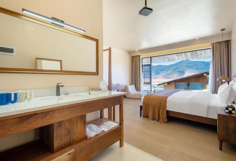 Отель 十里雪山玛格丽庄园