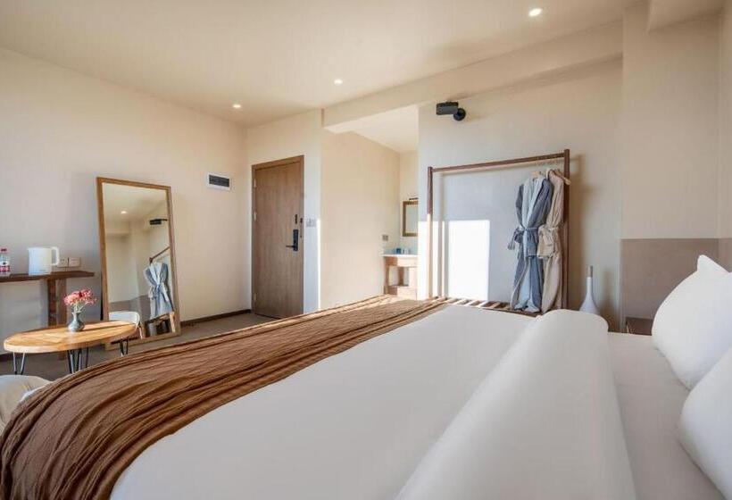 Отель 十里雪山玛格丽庄园