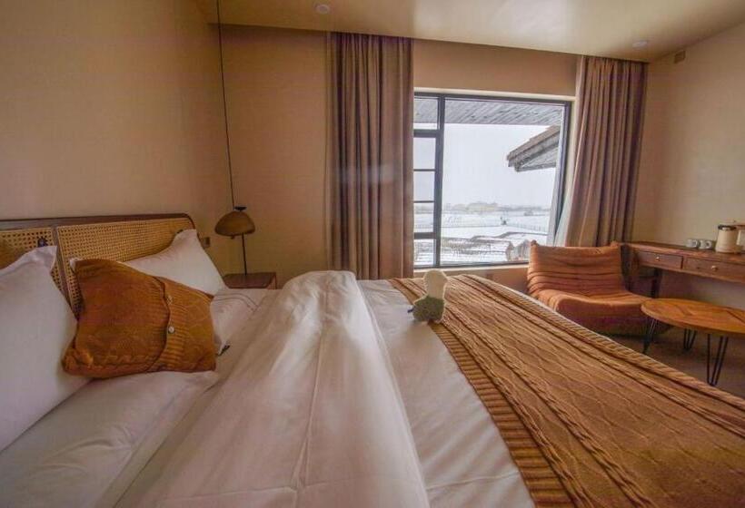 Отель 十里雪山玛格丽庄园