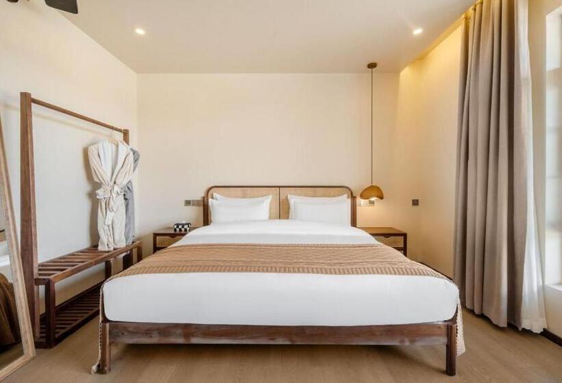 Отель 十里雪山玛格丽庄园