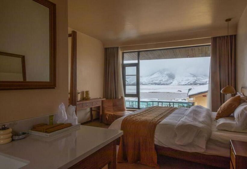 Отель 十里雪山玛格丽庄园