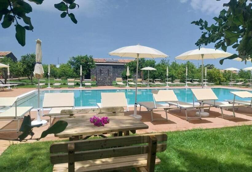 هتل Agriturismo Lumia Resort