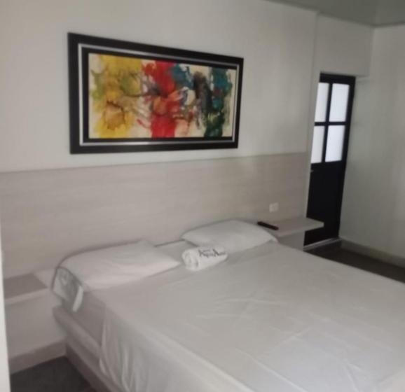 هتل Agua Azul Melgar Tolima