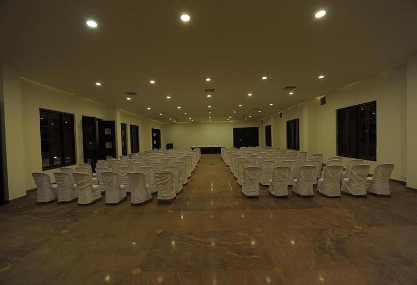 ホテル Amritara Ramila Kutir