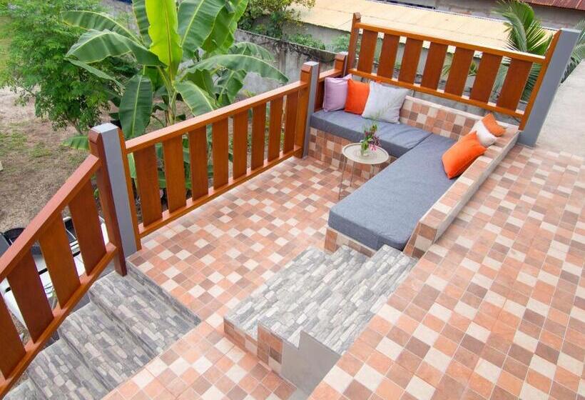 هتل Coco Breeze Spa