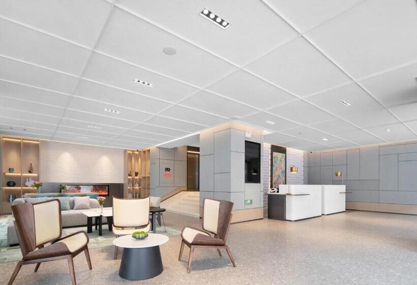 Hotel Country Inn & Suite By Radisson, Wuhan Hanjiang Road Jiqing Street