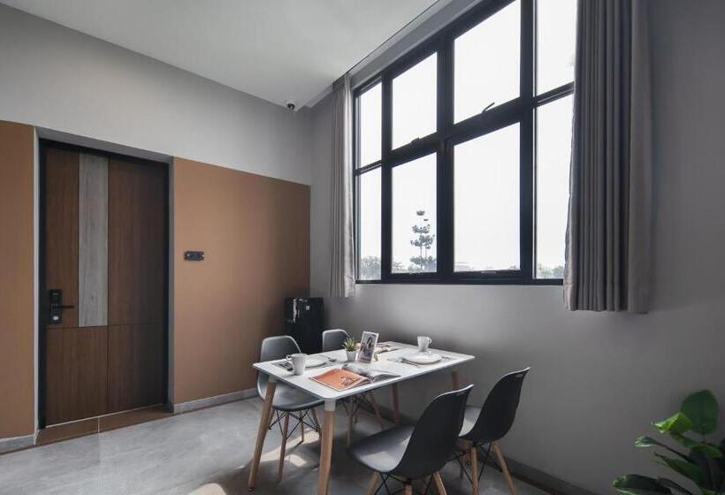 هتل Cove Equatoria