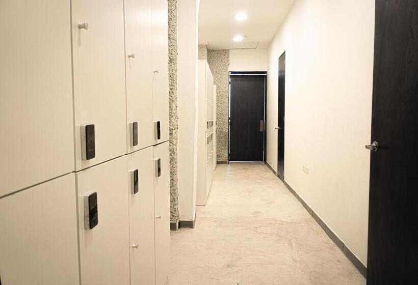 هتل کپسول Kapsul Express Mérida