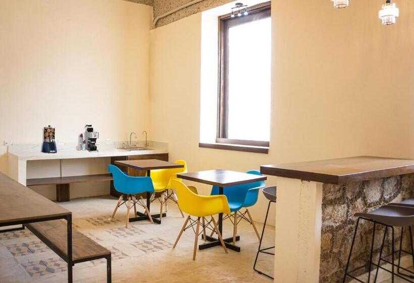 هتل کپسول Kapsul Express Mérida