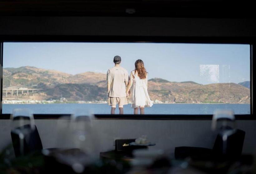 호텔 Dali Shuanglang Anqi Erhai Resort